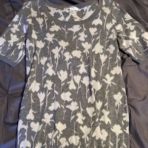 Short sleeve maternity